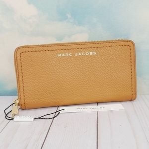 Marc Jacobs Standard Continental Wallet